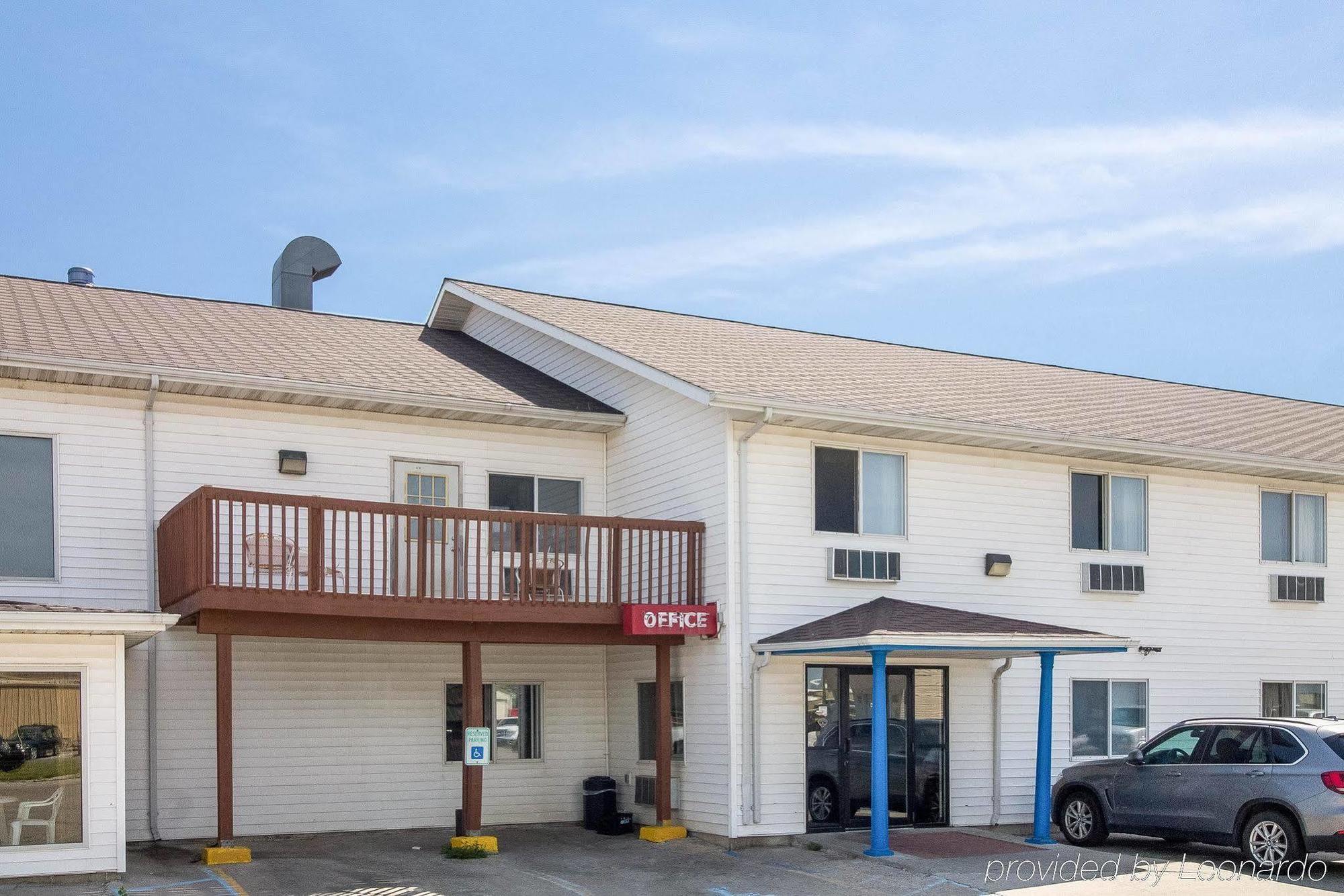 Rodeway Inn West Fargo Exteriér fotografie