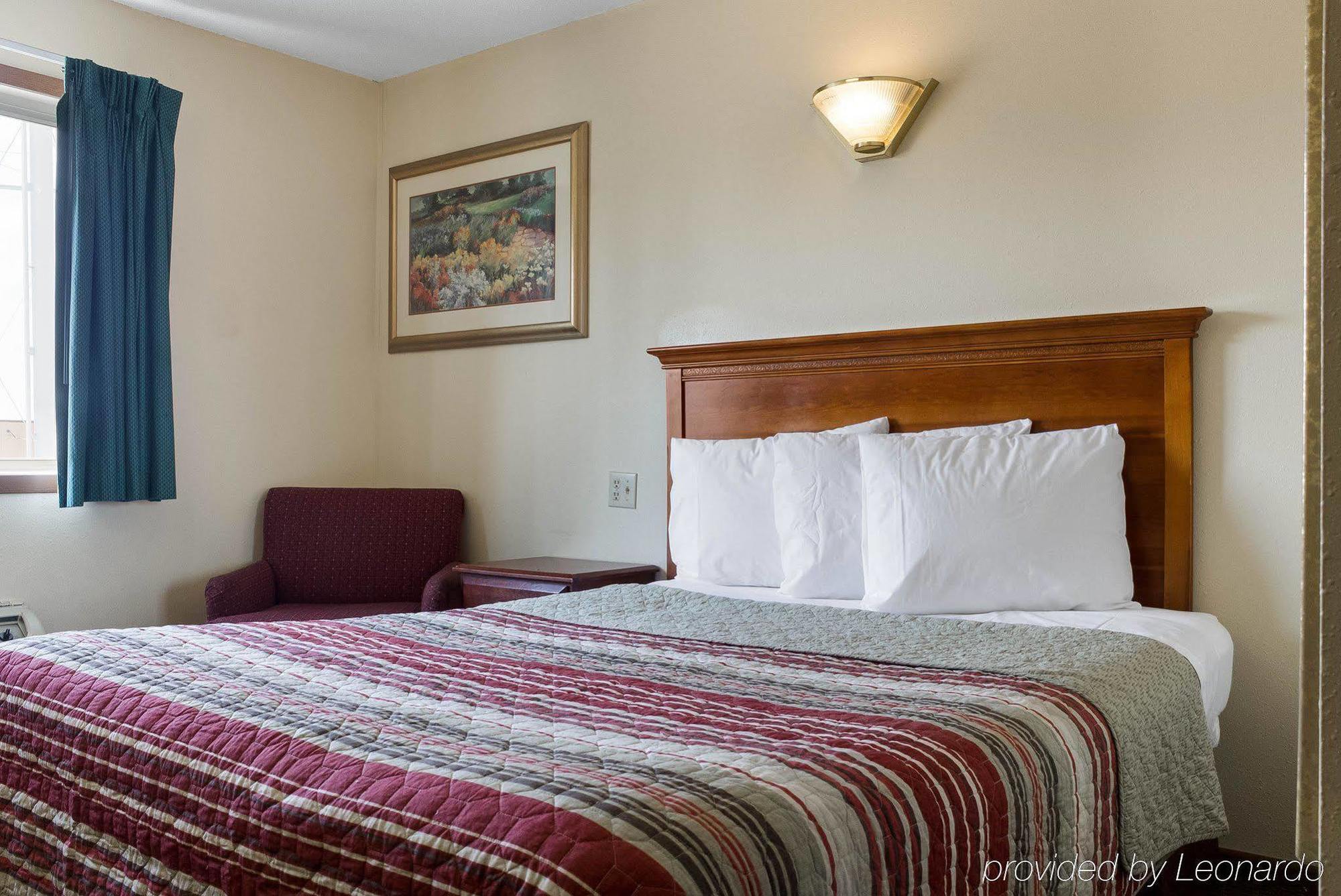 Rodeway Inn West Fargo Exteriér fotografie