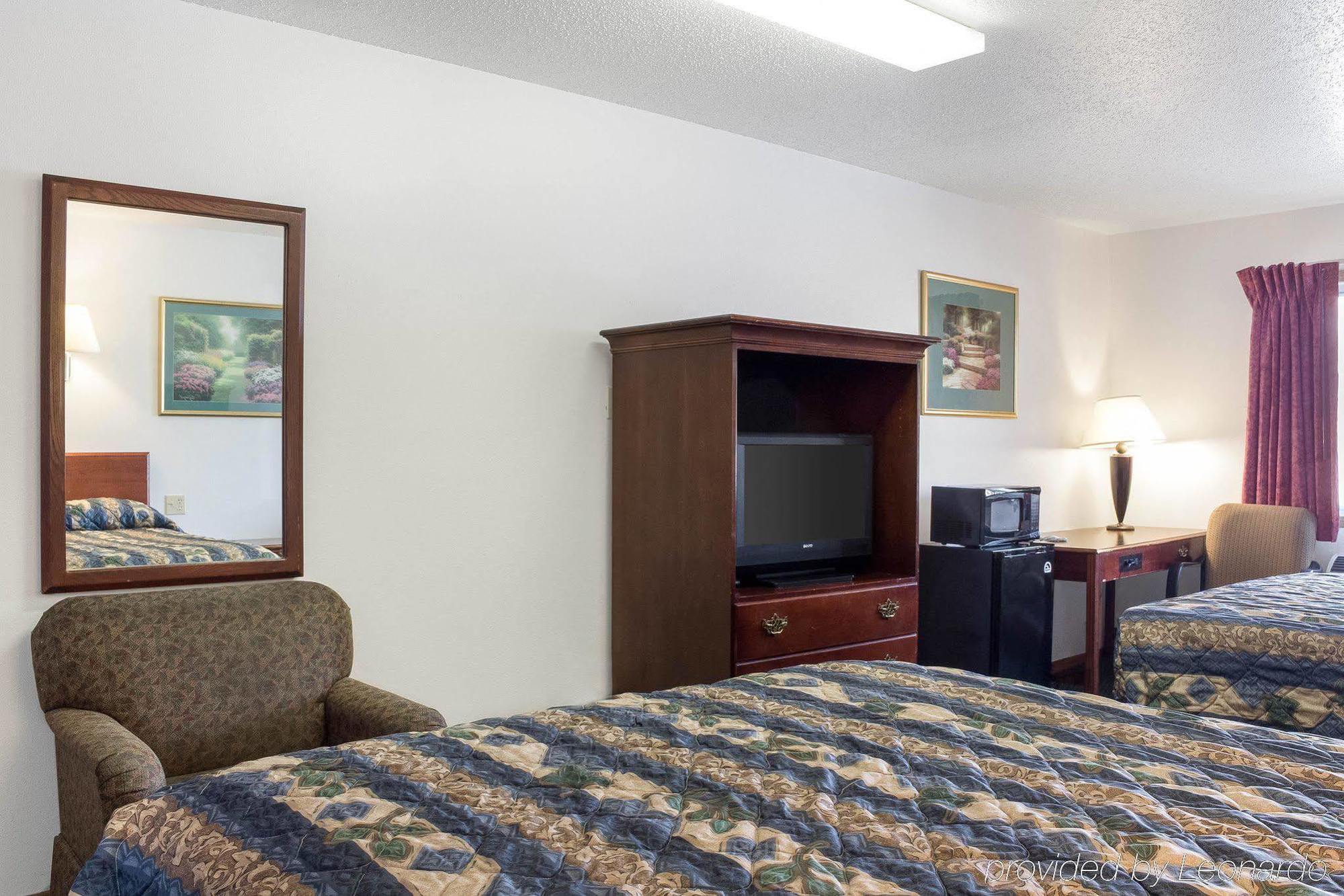 Rodeway Inn West Fargo Exteriér fotografie
